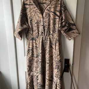 SIZE 14 vintage botanical print dress